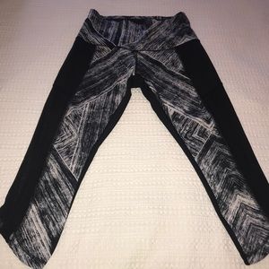 Lululemon Legging with mesh sides